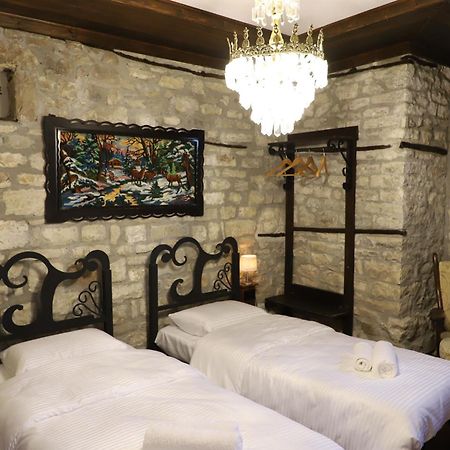 Vila Art Berat Castle Eksteriør billede